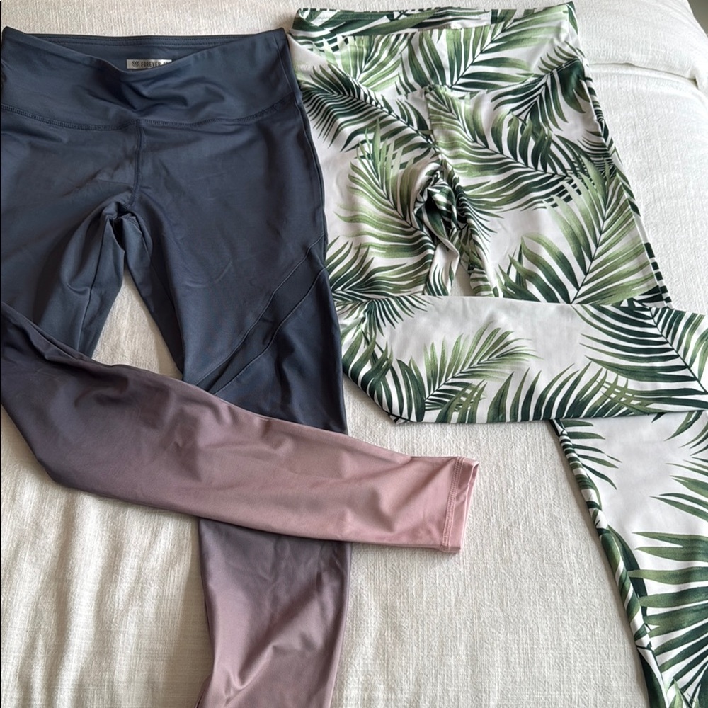 Forever 21 Gray and Green Leaf Print Leggings